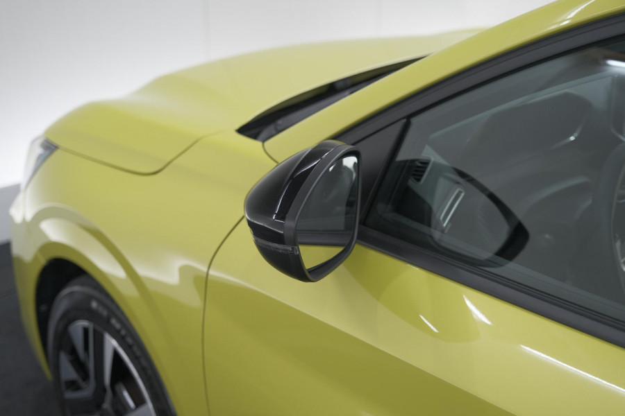 Peugeot 208 PureTech 100 Allure | Apple Carplay | Parkeersensoren | Climate Control