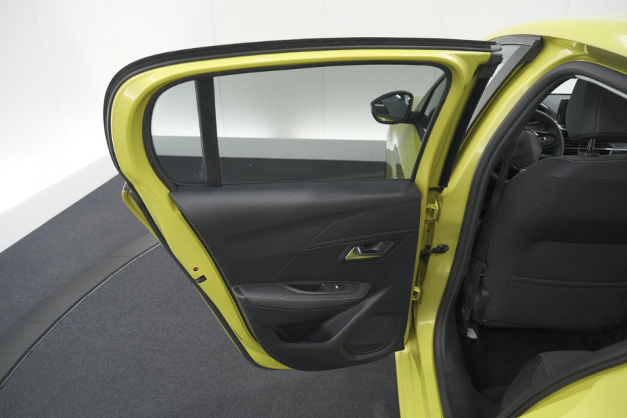 Peugeot 208 PureTech 100 Allure | Apple Carplay | Parkeersensoren | Climate Control