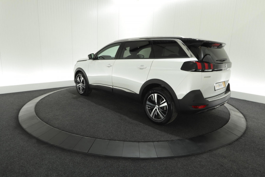 Peugeot 5008 PureTech 130 EAT8 Allure Pack Business | Trekhaak | Elektronische Kofferklep | Camera | Dodehoekdetectie | Apple Carplay