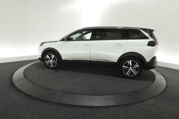 Peugeot 5008 PureTech 130 EAT8 Allure Pack Business | Trekhaak | Elektronische Kofferklep | Camera | Dodehoekdetectie | Apple Carplay