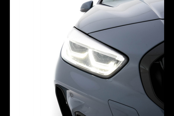 BMW 1-serie 118i Executive Edition M-Sportpack (INCL.BTW) *SPORT-SEATS | FULL-LED | DIGI-COCKPIT | HIFI-SOUND | CAMERA | NAVI-FULLMAP | AMBIENT-LIGHT | PRIVACY-GLASS | ECC | PDC | CRUISE | 18''ALU*