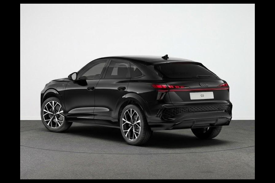 Audi Q3 Sportback S edition e-hybrid 272 pk | Techniekpakket plus | Panorama-glasdak | Optiekpakket zwart-glanzend | Funktioneel pakket 2 |