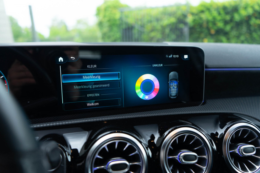 Mercedes-Benz A-Klasse 250 Premium Plus AMG-Line / Virtual Cockpit/ Cruise Control/ Panoramadak/