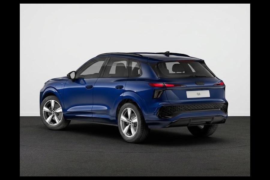 Audi Q3 S edition e-hybrid 272 pk | Optiekpakket zwart-glanzend | Funktioneel pakket 2 | Privacy glas |