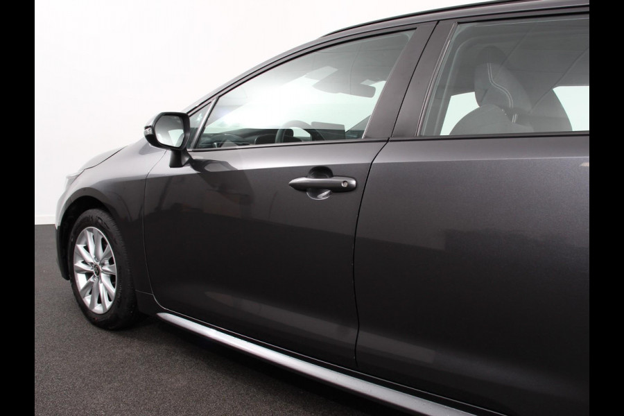 Toyota Corolla Touring Sports Automaat Hybrid 140 Active Navigatie Apple Carplay/Android Auto Climate Control Cruise Control Adaptive 17"Lichtmetalen velgen Camera