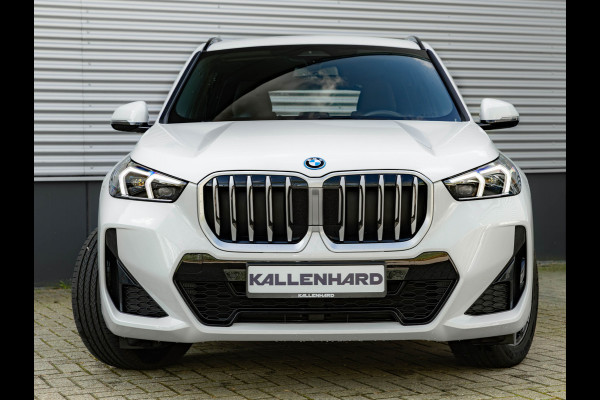 BMW X1 xDrive25e M-Sport - Trekhaak - Driving Ass Plus - Adaptive LED - Comfort Access