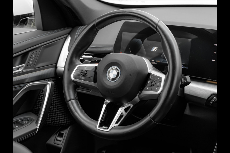 BMW X1 xDrive25e M-Sport - Trekhaak - Driving Ass Plus - Adaptive LED - Comfort Access