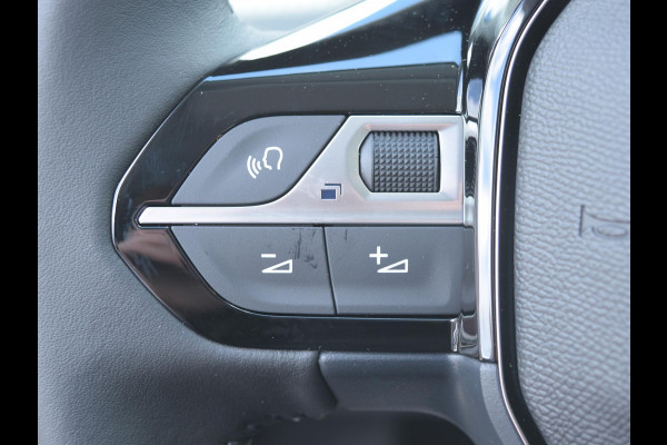 Peugeot e-208 EV Allure Avantage 51 kWh | Vision & Navigation Pack | Warmtepomp  | Parkeersensoren met camera | Climate control | Cruise control |