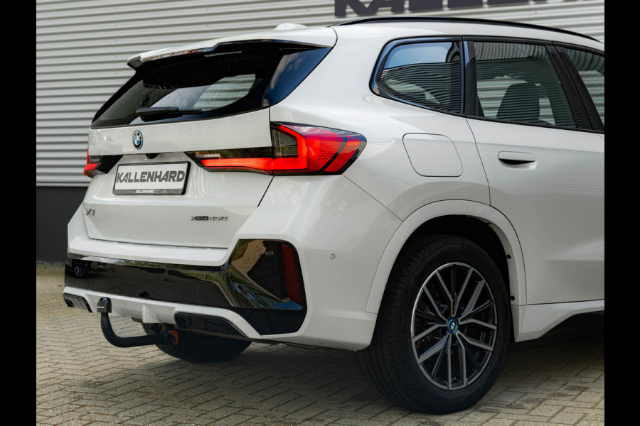 BMW X1 xDrive25e M-Sport - Trekhaak - Driving Ass Plus - Adaptive LED - Comfort Access