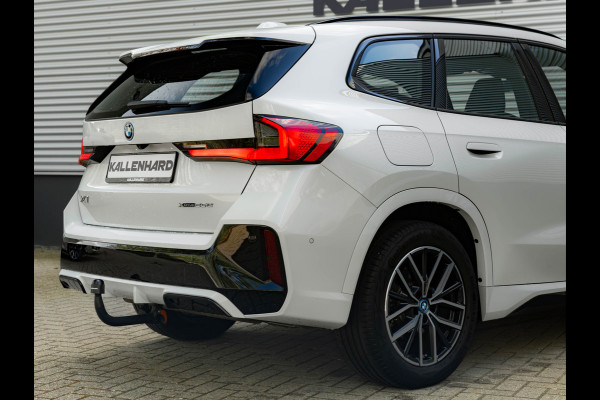 BMW X1 xDrive25e M-Sport - Trekhaak - Driving Ass Plus - Adaptive LED - Comfort Access