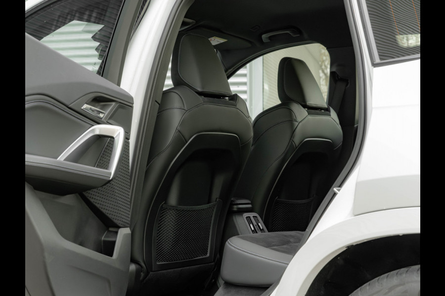 BMW X1 xDrive25e M-Sport - Trekhaak - Driving Ass Plus - Adaptive LED - Comfort Access