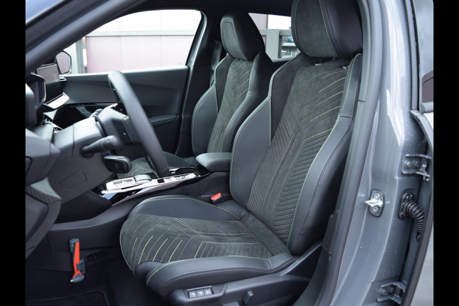 Peugeot e-2008 EV GT Avantage 54 kWh | Alcantara Executive Interior met stoelmassage | Warmtepomp | Vision, Navigation & Drive Assist plus Pack |