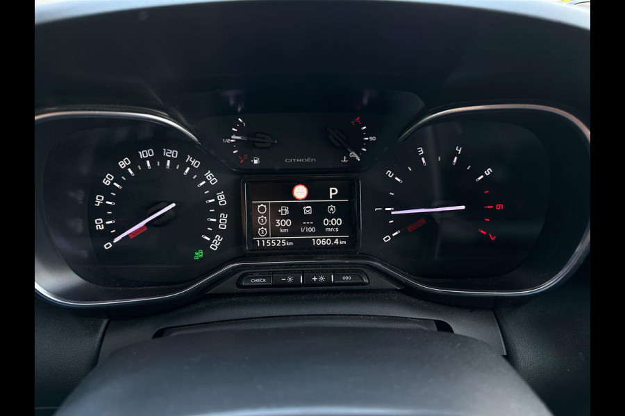 Citroën C3 Aircross 1.2 S&S Shine Automaat, Camera, CarPlay, Cruise, Trekhaak, Head-Up, PDC