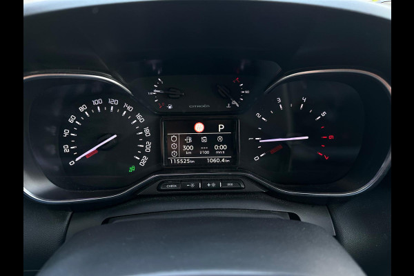 Citroën C3 Aircross 1.2 S&S Shine Automaat, Camera, CarPlay, Cruise, Trekhaak, Head-Up, PDC