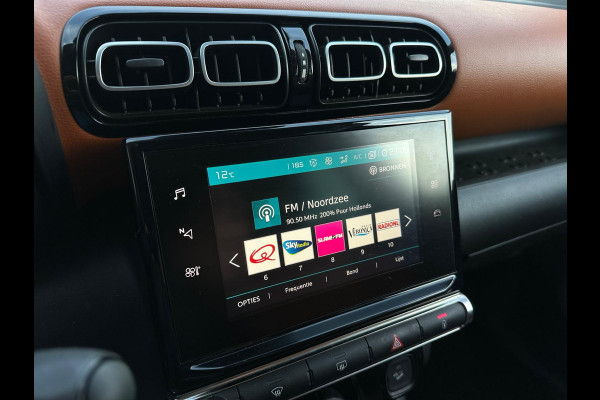 Citroën C3 Aircross 1.2 S&S Shine Automaat, Camera, CarPlay, Cruise, Trekhaak, Head-Up, PDC