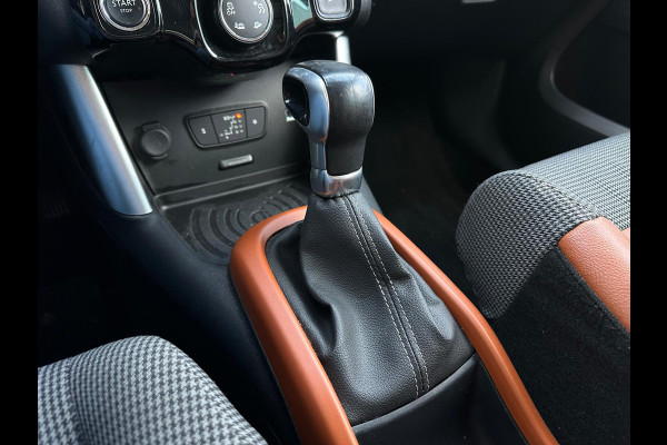 Citroën C3 Aircross 1.2 S&S Shine Automaat, Camera, CarPlay, Cruise, Trekhaak, Head-Up, PDC