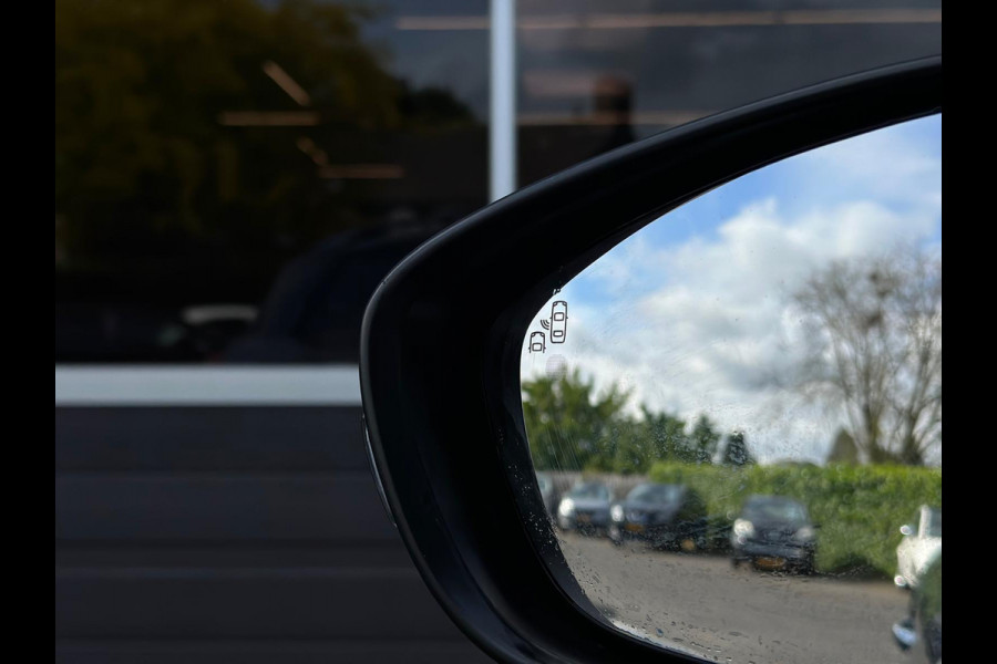 Citroën C3 Aircross 1.2 S&S Shine Automaat, Camera, CarPlay, Cruise, Trekhaak, Head-Up, PDC
