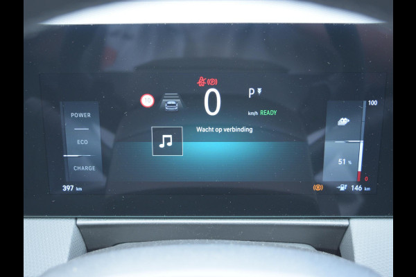 Opel Astra Electric 58 kWh Ultimate | Schuif / kanteldak | Alcantara bekleding | LED Intellilux verlichting | Parkeersensoren met camera |