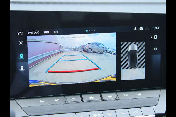 Opel Astra Electric 58 kWh Ultimate | Schuif / kanteldak | Alcantara bekleding | LED Intellilux verlichting | Parkeersensoren met camera |