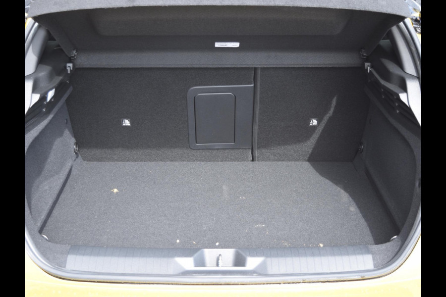 Opel Astra Electric 58 kWh Ultimate | Schuif / kanteldak | Alcantara bekleding | LED Intellilux verlichting | Parkeersensoren met camera |