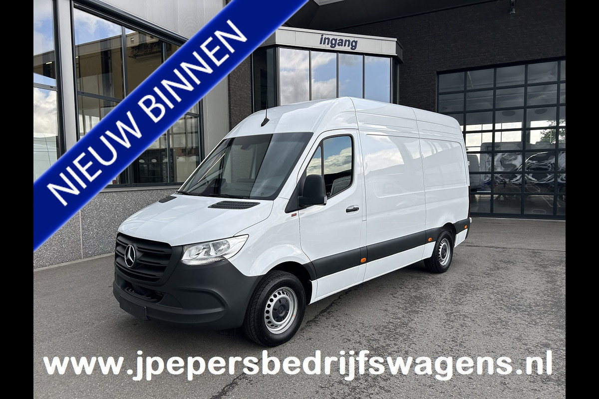 Mercedes-Benz Sprinter 315 CDI L2 H2 RWD Pro MBUX / Trekhaak / Camera / Cruise control / Airco / 270 Graden achterdeuren