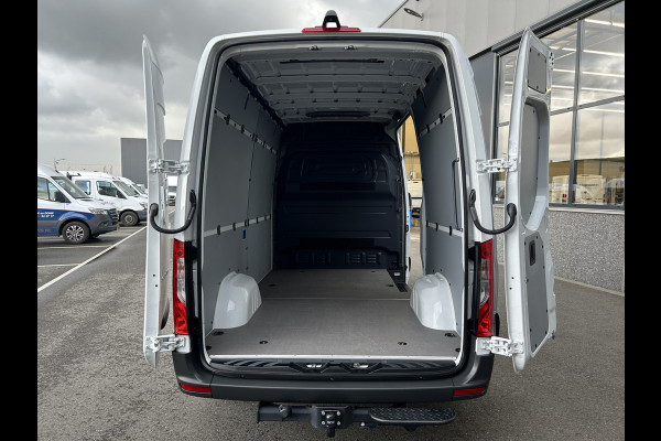 Mercedes-Benz Sprinter 315 CDI L2 H2 RWD Pro MBUX / Trekhaak / Camera / Cruise control / Airco / 270 Graden achterdeuren