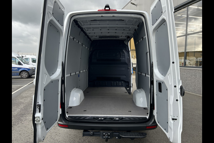 Mercedes-Benz Sprinter 315 CDI L2 H2 RWD Pro MBUX / Trekhaak / Camera / Cruise control / Airco / 270 Graden achterdeuren
