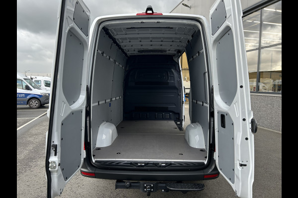 Mercedes-Benz Sprinter 315 CDI L2 H2 RWD Pro MBUX / Trekhaak / Camera / Cruise control / Airco / 270 Graden achterdeuren