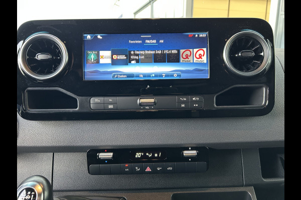 Mercedes-Benz Sprinter 315 CDI L2 H2 RWD Pro MBUX / Trekhaak / Camera / Cruise control / Airco / 270 Graden achterdeuren