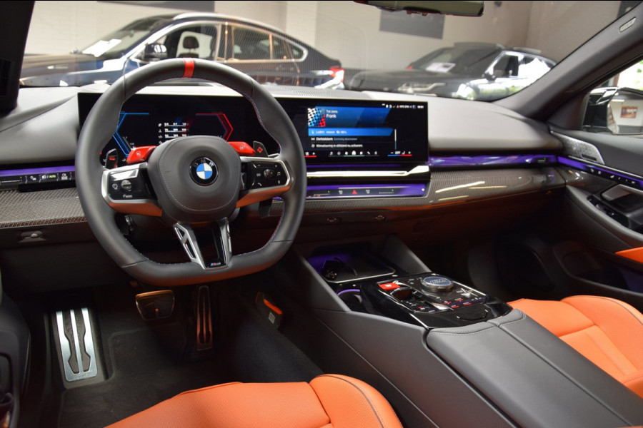 BMW 5 Serie Touring M5 Navi|Leder|22 Inch|GARANTIE|Nieuwstaat!|Org.NL|1e Eig.