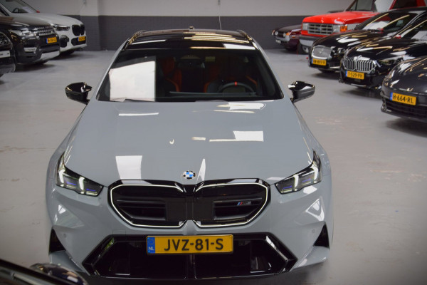BMW 5 Serie Touring M5 Navi|Leder|22 Inch|GARANTIE|Nieuwstaat!|Org.NL|1e Eig.