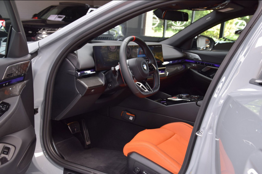 BMW 5 Serie Touring M5 Navi|Leder|22 Inch|GARANTIE|Nieuwstaat!|Org.NL|1e Eig.