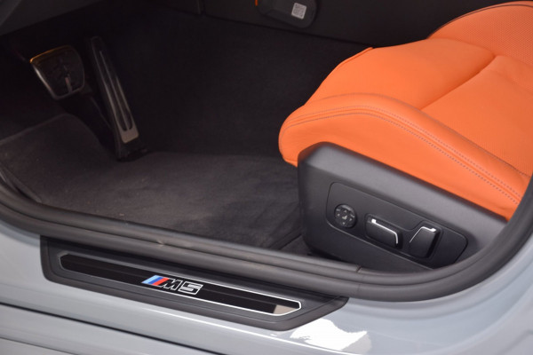 BMW 5 Serie Touring M5 Navi|Leder|22 Inch|GARANTIE|Nieuwstaat!|Org.NL|1e Eig.
