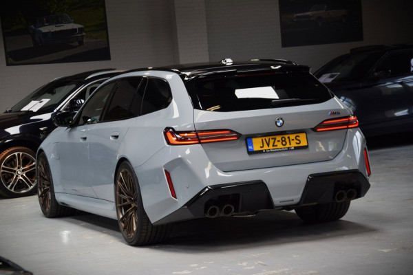 BMW 5 Serie Touring M5 Navi|Leder|22 Inch|GARANTIE|Nieuwstaat!|Org.NL|1e Eig.