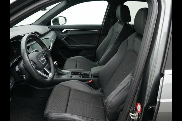 Audi Q3 45 TFSI e S edition 245pk | Navigatie | Keyless entry | Parkeercamera |  S-line interieur | Stoelverwarming | Verlengde garantie
