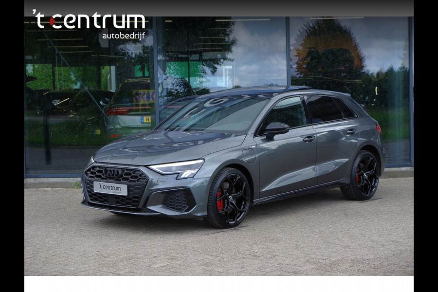Audi A3 Sportback 45 TFSI e S-Line Edition Competition 245 PK PHEV, Panoramadak, Adap. Cruise Control, Carplay
