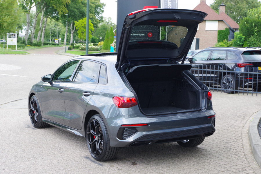 Audi A3 Sportback 45 TFSI e S-Line Edition Competition 245 PK PHEV, Panoramadak, Adap. Cruise Control, Carplay