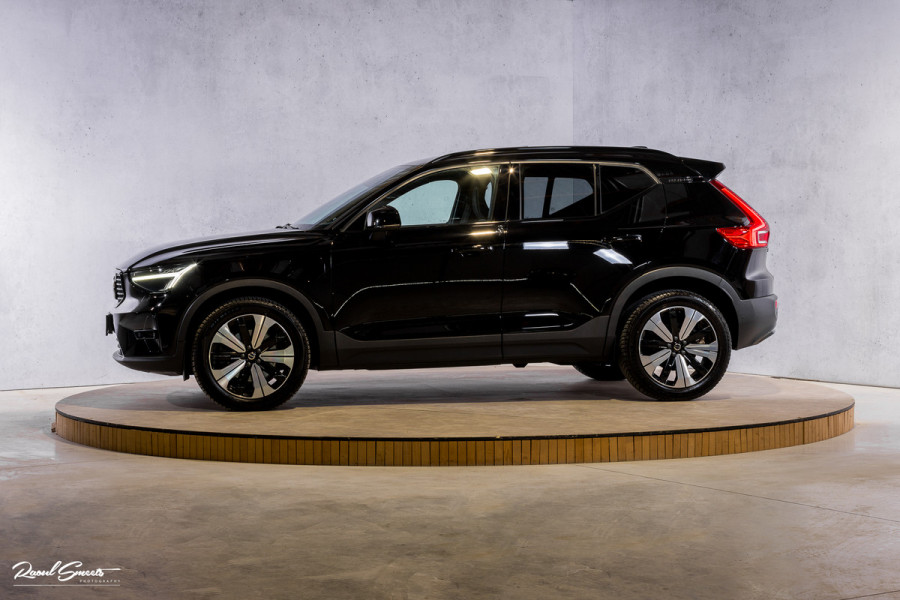 Volvo XC40 1.5 T5 Plug-in hybrid Ultimate Dark | Panorama dak | Adaptieve cruise | Harman Kardon | Blis | Memory |