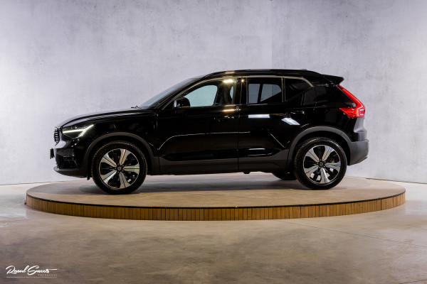 Volvo XC40 1.5 T5 Plug-in hybrid Ultimate Dark | Panorama dak | Adaptieve cruise | Harman Kardon | Blis | Memory |