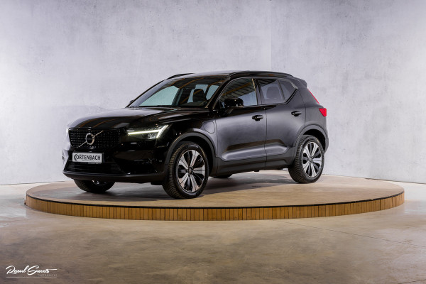 Volvo XC40 1.5 T5 Plug-in hybrid Ultimate Dark | Panorama dak | Adaptieve cruise | Harman Kardon | Blis | Memory |