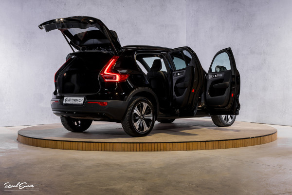 Volvo XC40 1.5 T5 Plug-in hybrid Ultimate Dark | Panorama dak | Adaptieve cruise | Harman Kardon | Blis | Memory |