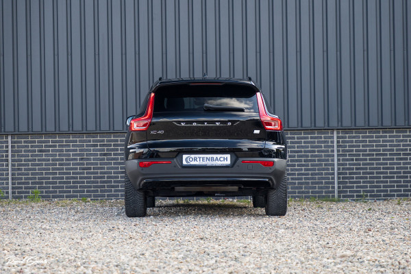 Volvo XC40 1.5 T5 Plug-in hybrid Ultimate Dark | Panorama dak | Adaptieve cruise | Harman Kardon | Blis | Memory |