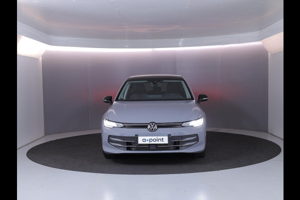 Volkswagen Golf 1.5 eTSI Life Edition GOAL 116 pk Automaat (DSG) | Verlengde garantie | Navigatie | Panoramadak | Parkeersensoren | Autom. airco (3 zones) | Stoelverwarming |