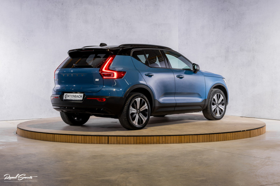 Volvo XC40 Recharge Twin Plus 78 kWh | Adaptieve cruise | Blis | Metallic | Full LED |