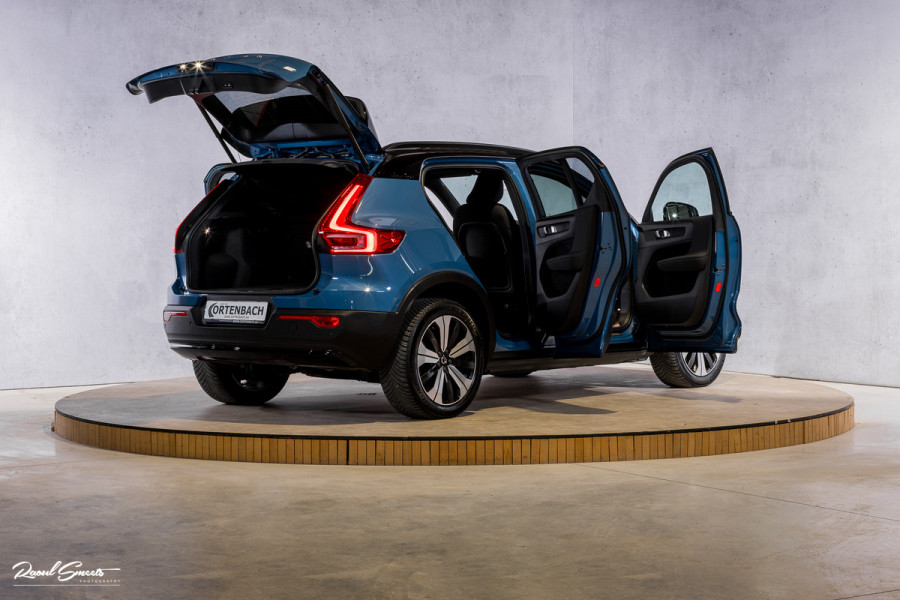Volvo XC40 Recharge Twin Plus 78 kWh | Adaptieve cruise | Blis | Metallic | Full LED |