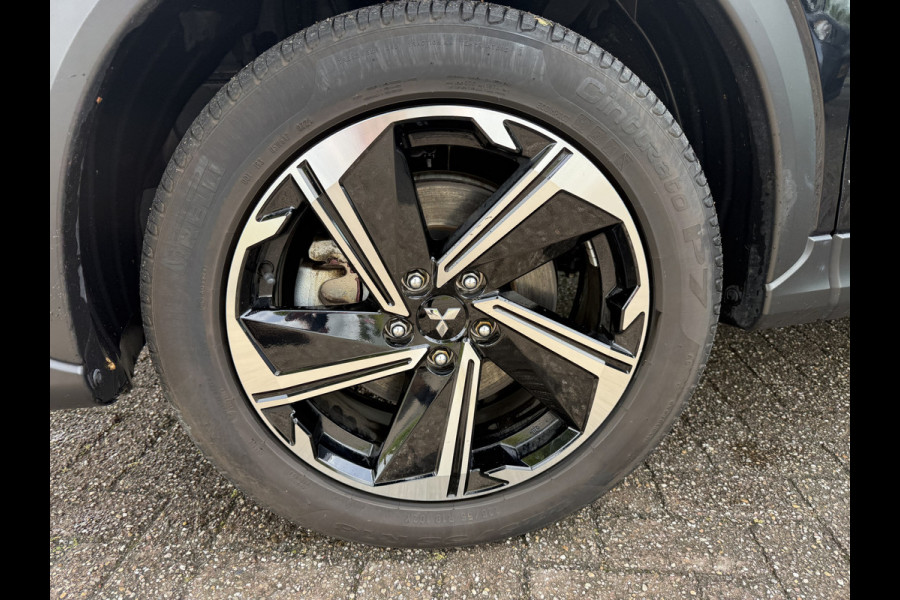 Mitsubishi Eclipse Cross 2.4 PHEV Business Executive ** Trekhaak ** 1.500kg trekgewicht Rijbereik tot 45km (WLTP)