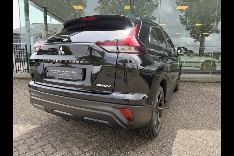 Mitsubishi Eclipse Cross 2.4 PHEV Business Executive ** Trekhaak ** 1.500kg trekgewicht Rijbereik tot 45km (WLTP)