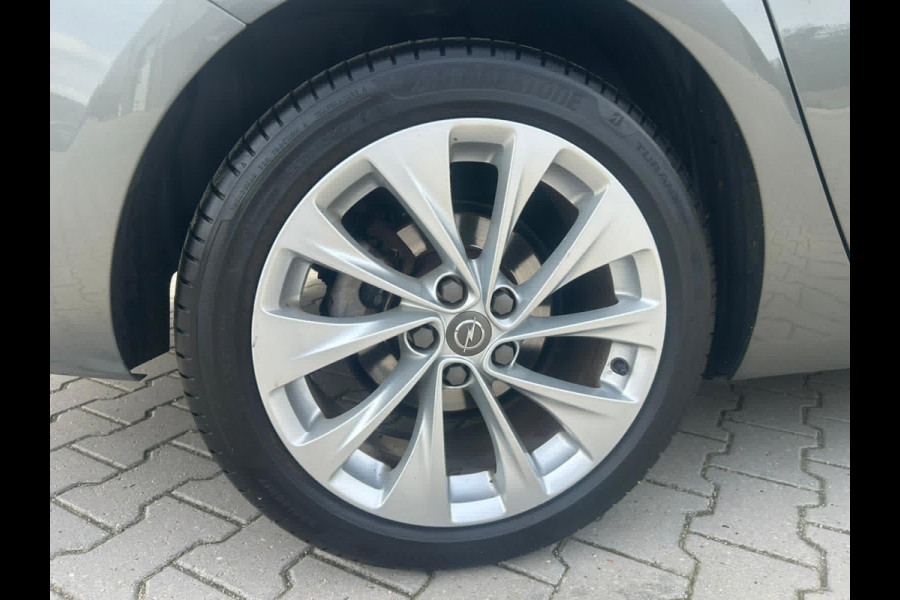 Opel Astra Sports Tourer 1.4 Innovation | TREKHAAK | BLUETOOTH | LEDER | STOEL/STUURVERWARMING | CC | PDC | APK T/M 30-4-2027