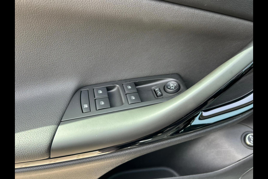 Opel Astra Sports Tourer 1.4 Innovation | TREKHAAK | BLUETOOTH | LEDER | STOEL/STUURVERWARMING | CC | PDC | APK T/M 30-4-2027