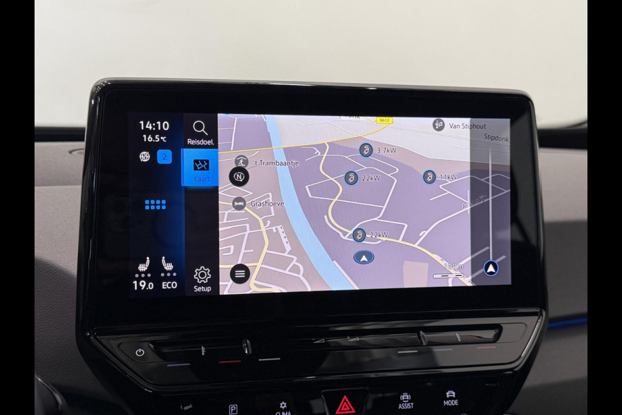 Volkswagen ID.3 Life 58 kWh SOH 92% Navigatie Apple Carplay Android Auto Parkeersensoren Adaptive Cruise Control Stoel- en stuurverwarming Climate Control